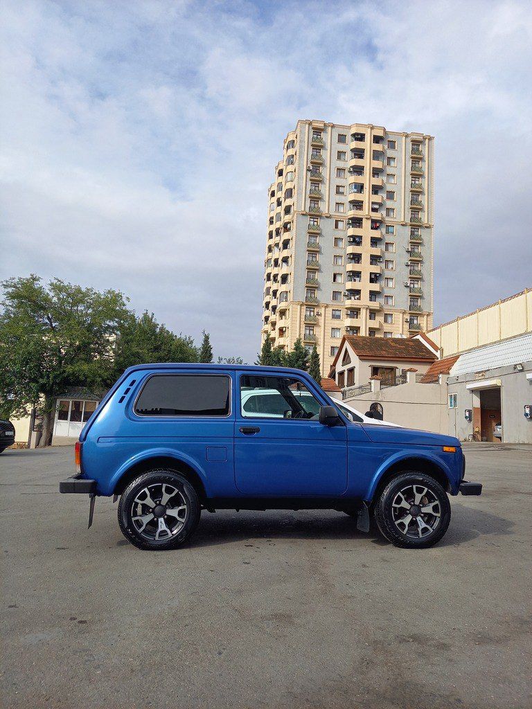 Lada (VAZ) Niva, 1.7 L, 2020 il, 144 000 km 77-UB-701 — Avtomobillər, Bakı (4)