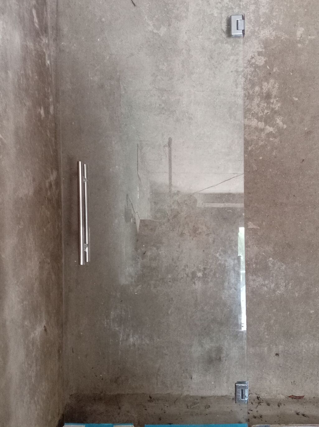 Şüşə vitrin/qapı panelləri – 3 bölməli - Material: şəffaf bərkidilmiş — Pəncərələr, qapılar, balkonlar, Bakı (2)