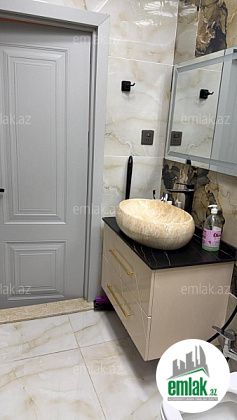 Satılır 3 otaqlı 100 m² yeni tikili 28 May m — Mənzil (11)