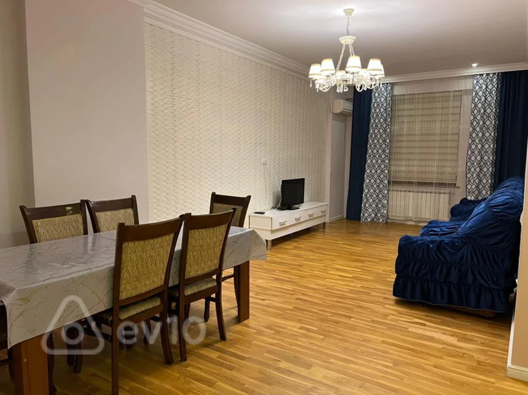 3 otaqlı mənzil, 120 m², 28 May küçəsi — kirayə — 1 200 ₼ · Bakı · Mənzil 3 otaqlı mənzil, 120 m², 28 May küçəsi — kirayə — Bakı