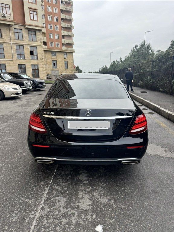 Mercedes E 300, 2.0 L, 2017 il, 208 000 km — Avtomobillər, Bakı (4)