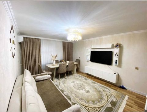 Satılır 2 otaqlı köhnə tikili 55 m² — Bakı