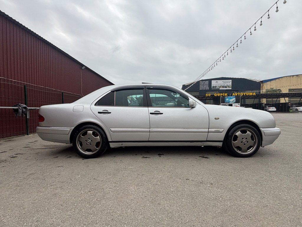 Mercedes E 240, 2.4 L, 1998 il, 319 479 km — Avtomobillər, Bakı (4)