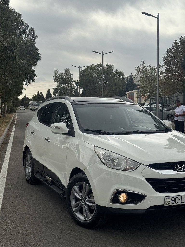 Hyundai ix35, 2.0 L, 2011 il, 215 000 km 90-LR-941 — Avtomobillər, Bakı (8)