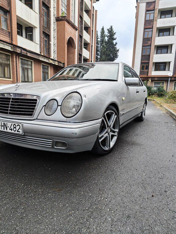 Mercedes E 280, 2.8 L, 1999 il, 300 200 km 90-HN-482 — Avtomobillər, Zaqatala (4)