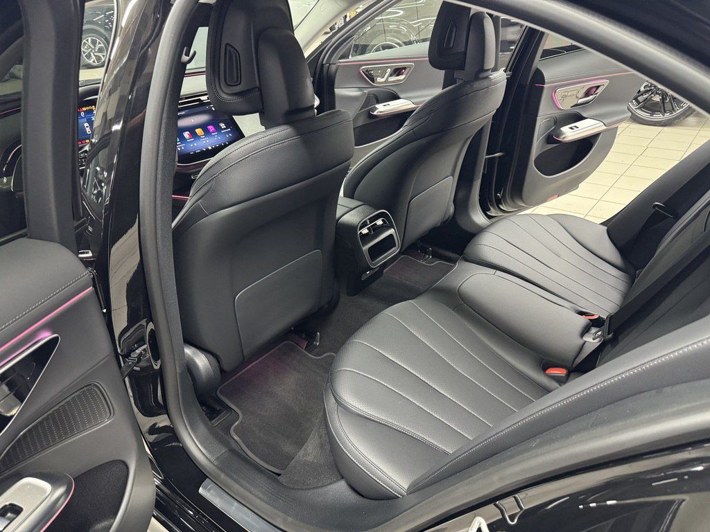 Mercedes E 200, 2.0 L, 2024 il, 10 000 km — Avtomobillər, Bakı (12)