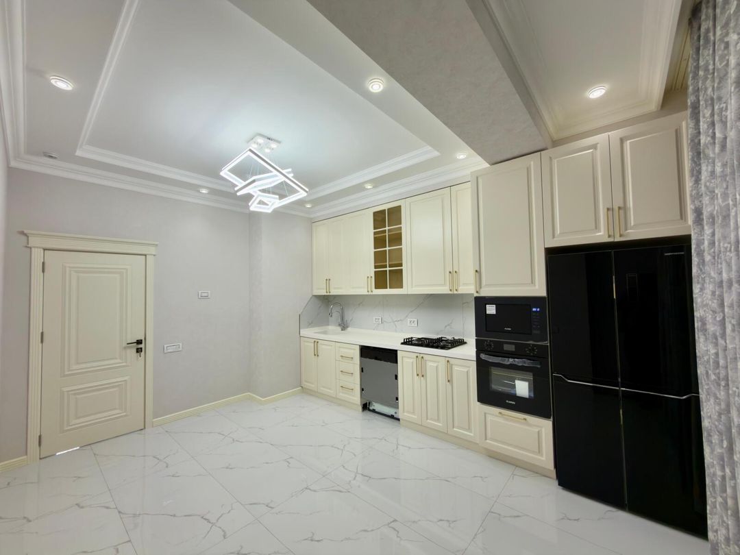 Satılır 4 otaqlı yeni tikili 182 m² — Mənzil, Bakı (7)