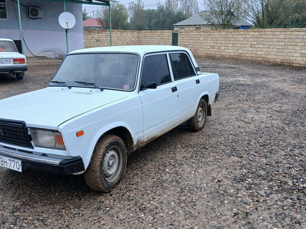 Lada (VAZ) 2107, 1.7 L, 2009 il, 77 382 km 49-BH-770 — Avtomobillər, Saatlı (7)