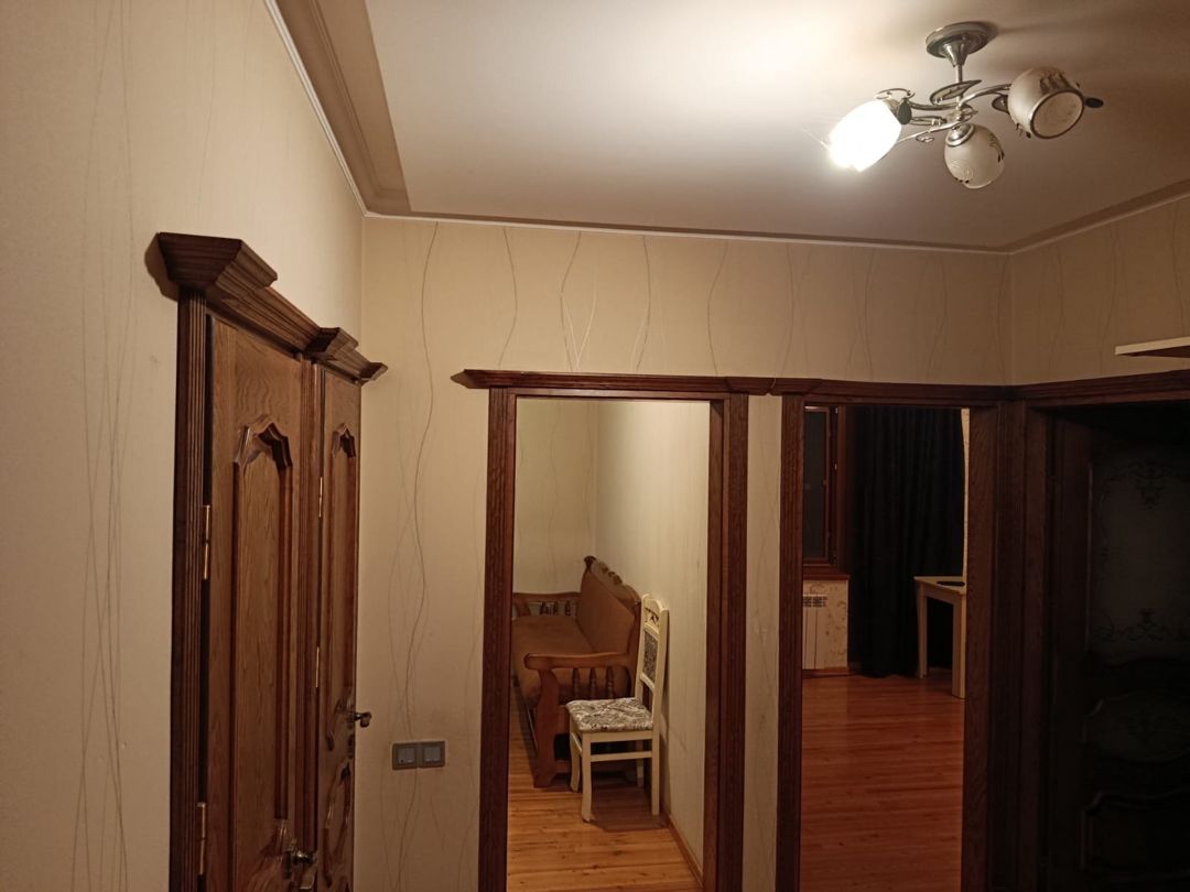 İcarəyə verilir 2 otaqlı köhnə tikili 70 m² — Mənzil, Bakı (8)