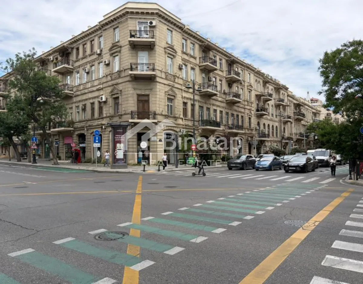 Satılır 1 otaqlı köhnə tikili 38 m², Sahil metrosu, Nəsimi rayonu — Bakı