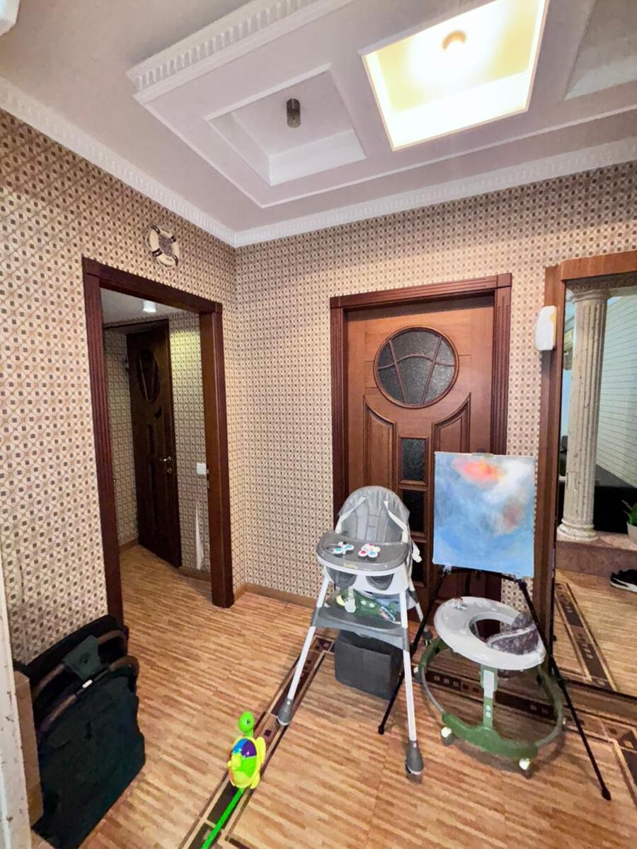 Satılır 4 otaqlı köhnə tikili 110 m² — Mənzil, Bakı (9)