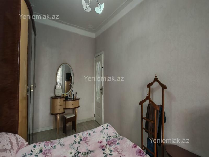 Satılır 4 otaqlı Bina evi menzil (Köhnə tikili), 100 m², Xətai rayonu — Mənzil, Bakı (10)