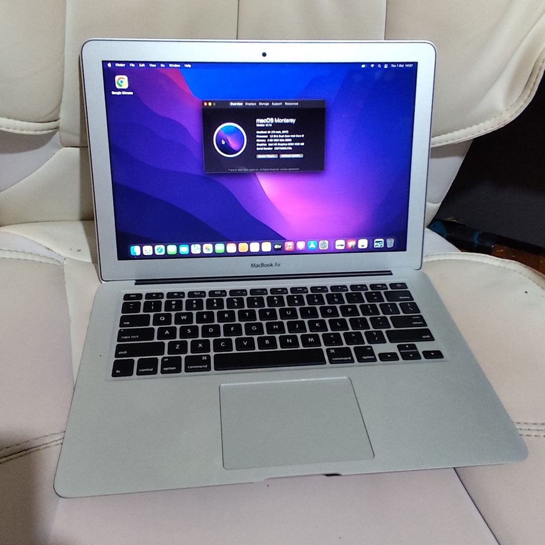 Apple MacBook Air 13" 2017 A1466 — Noutbuklar, Bakı