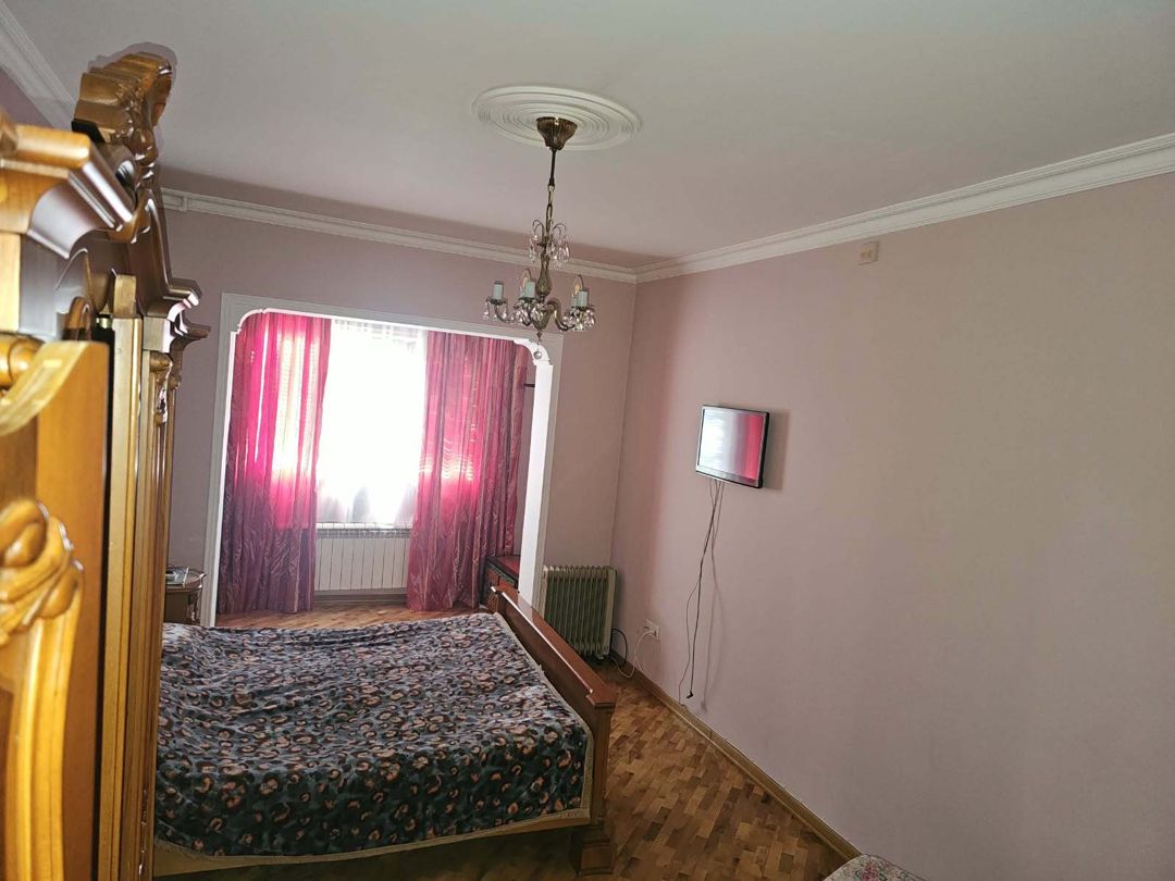 Satılır 4 otaqlı köhnə tikili 100 m² — Mənzil, Bakı (8)