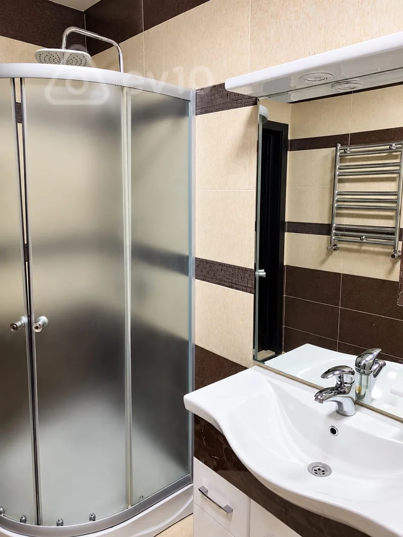 3 otaqlı mənzil, 140 m², Azər Əliyev küçəsi — kirayə — Mənzil, Bakı (10)