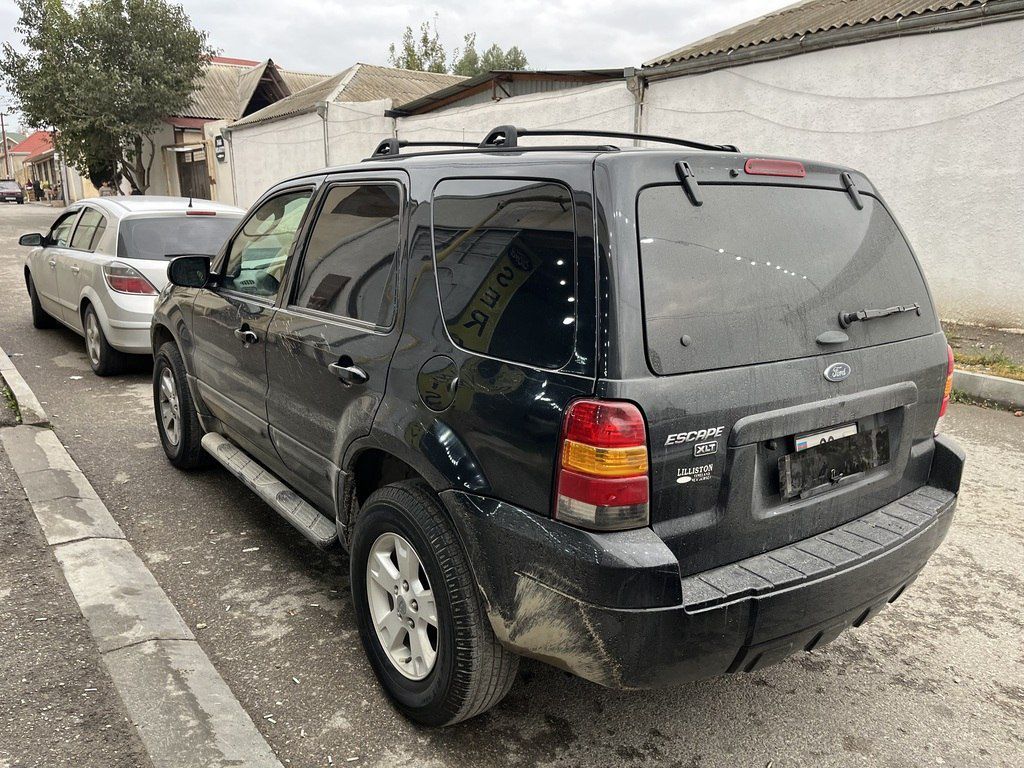 Ford Escape, 2.3 L, 2004 il, 200 000 km — Avtomobillər, Bakı (8)