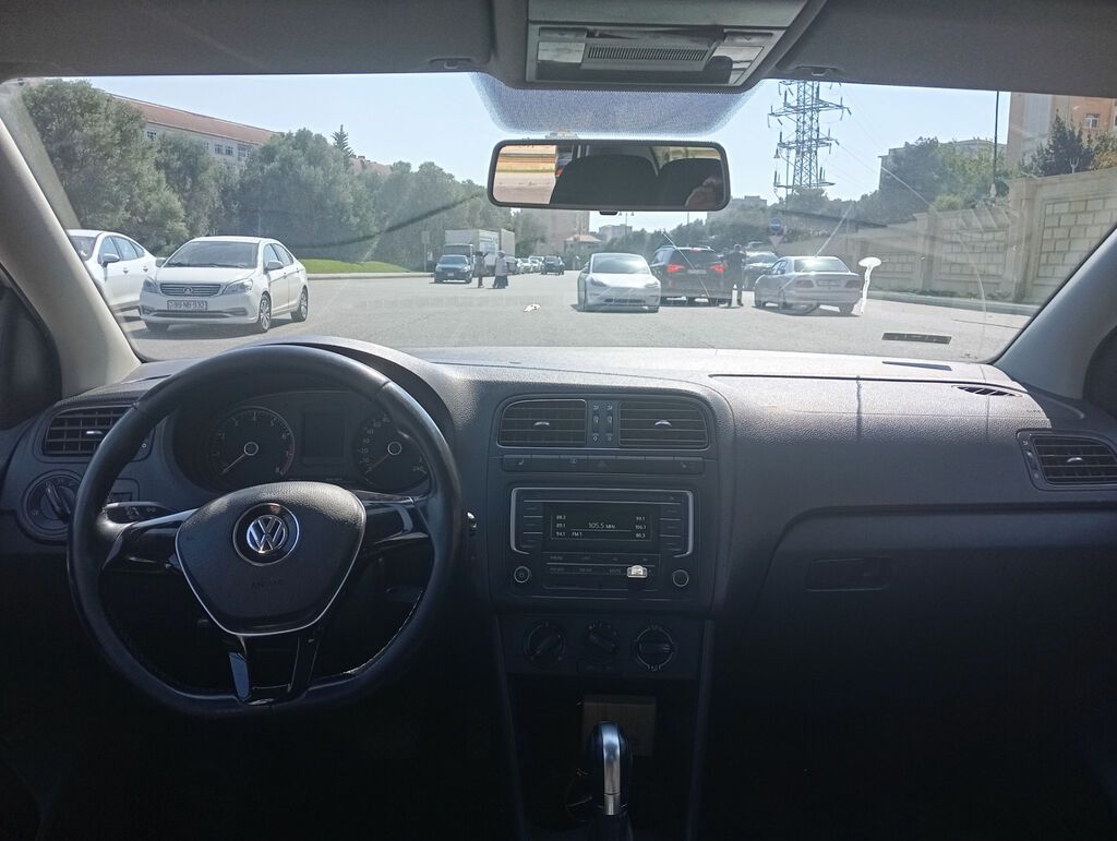 Volkswagen Polo: 1.6 l 2018 il Sedan — Avtomobillər, Bakı (3)