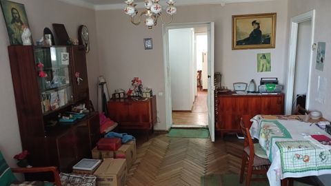 Satılır 3 otaqlı köhnə tikili 60 m² — Bakı