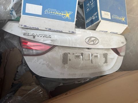 Hyundai Elantra 2015 baqajı — 450 ₼ · Bakı · Ehtiyat hissələri və aksesuarlar Hyundai Elantra 2015 baqajı — Bakı