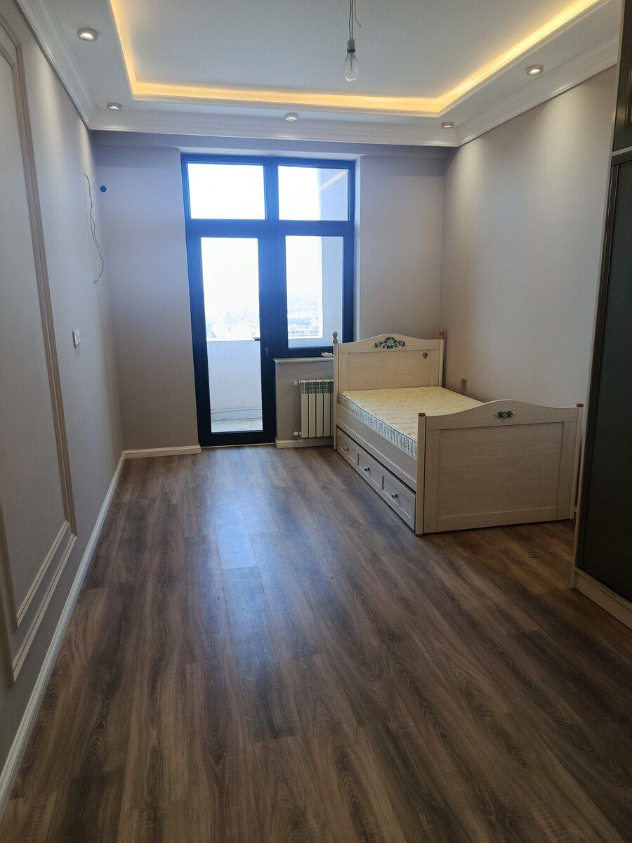 İcarəyə verilir 4 otaqlı yeni tikili 180 m² — Mənzil, Bakı (10)