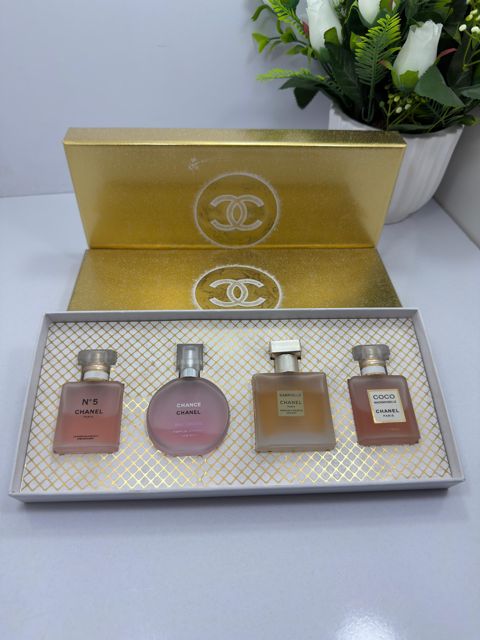 No Brand qadınlar üçün ətir dəsti (ətir suyu 4 əd x 35 ml) — Bakı