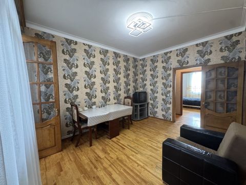 Satılır 2 otaqlı köhnə tikili 55 m² — Bakı