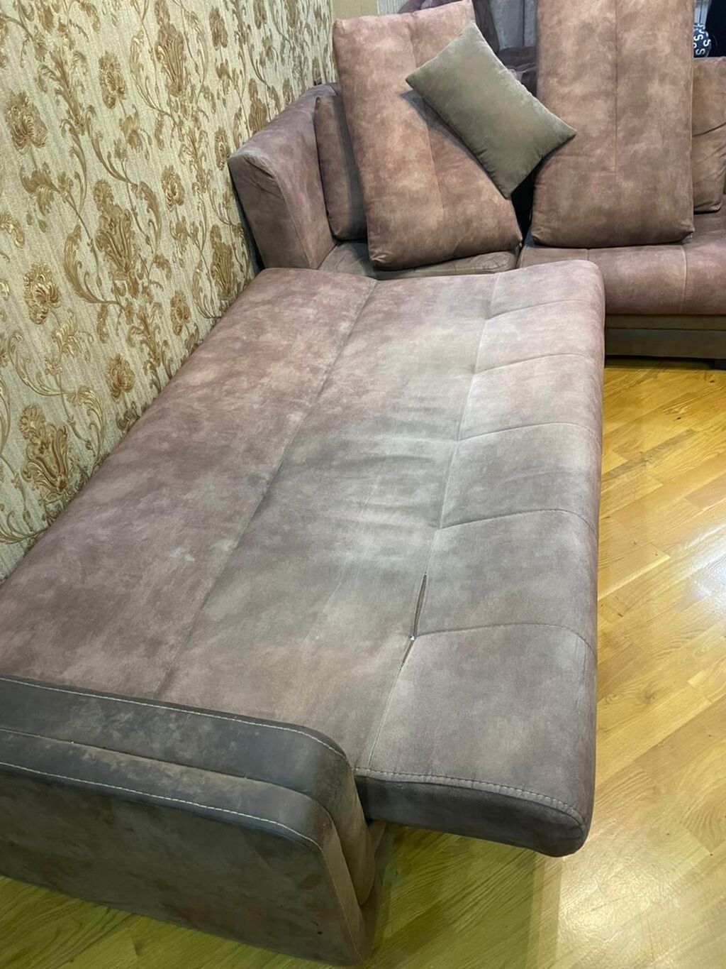 Künc divan, İşlənmiş, Açılan, Bazalı — Divanlər, Bakı (2)