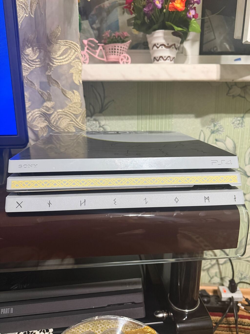 Salam Aleykum. Ps 4 PRO 1 Tb yaddaş, Proşivka olunub. Nadir tapılan — Oyun konsolları, Sumqayıt (3)