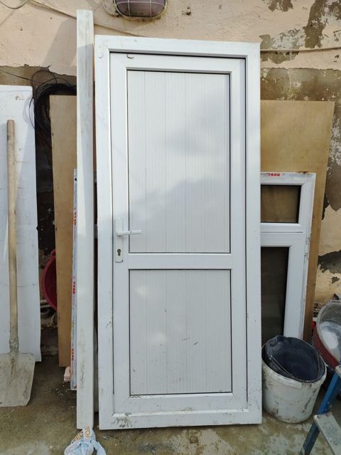 PVC giriş qapısı və pəncərə paketi - Material: Ağ PVC/profil — Xırdalan
