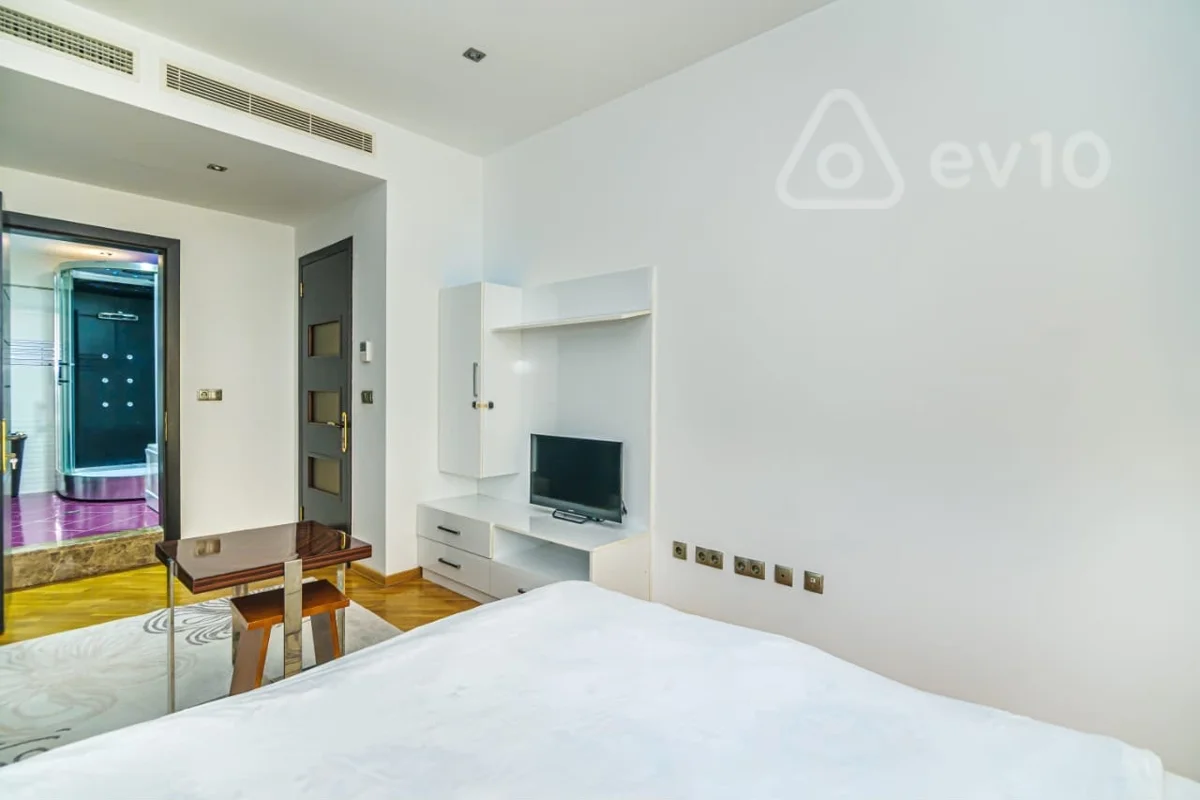 2 otaqlı mənzil, 95 m², Neftchilar Avenue 151 — kirayə — Mənzil, Bakı (12)