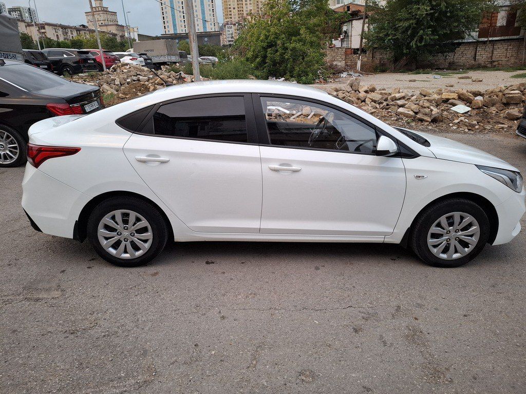 Hyundai Accent, 1.4 L, 2019 il, 104 475 km — Avtomobillər, Bakı (10)