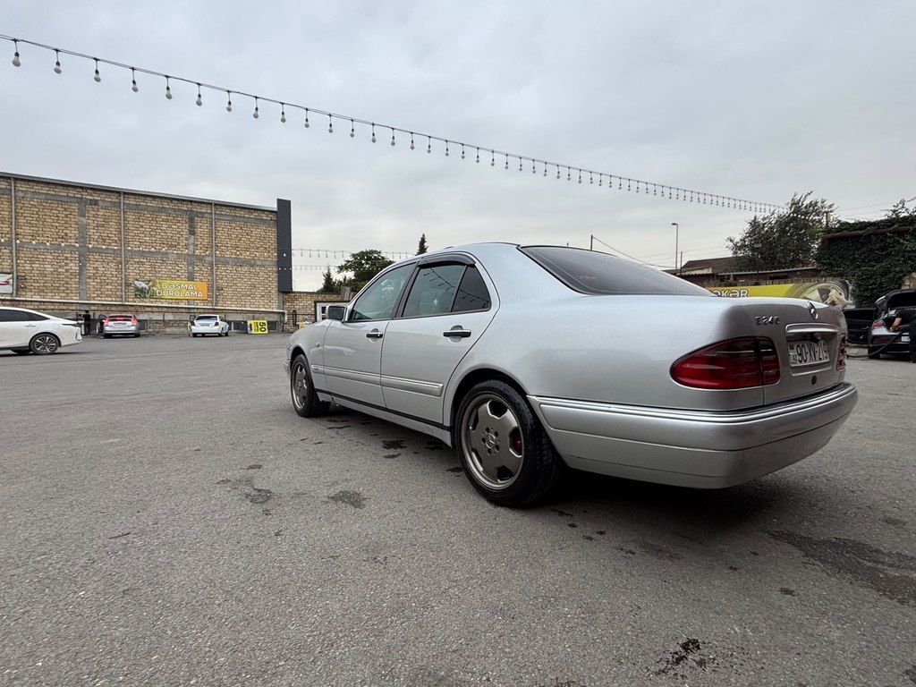 Mercedes E 240, 2.4 L, 1998 il, 319 479 km — Avtomobillər, Bakı (6)