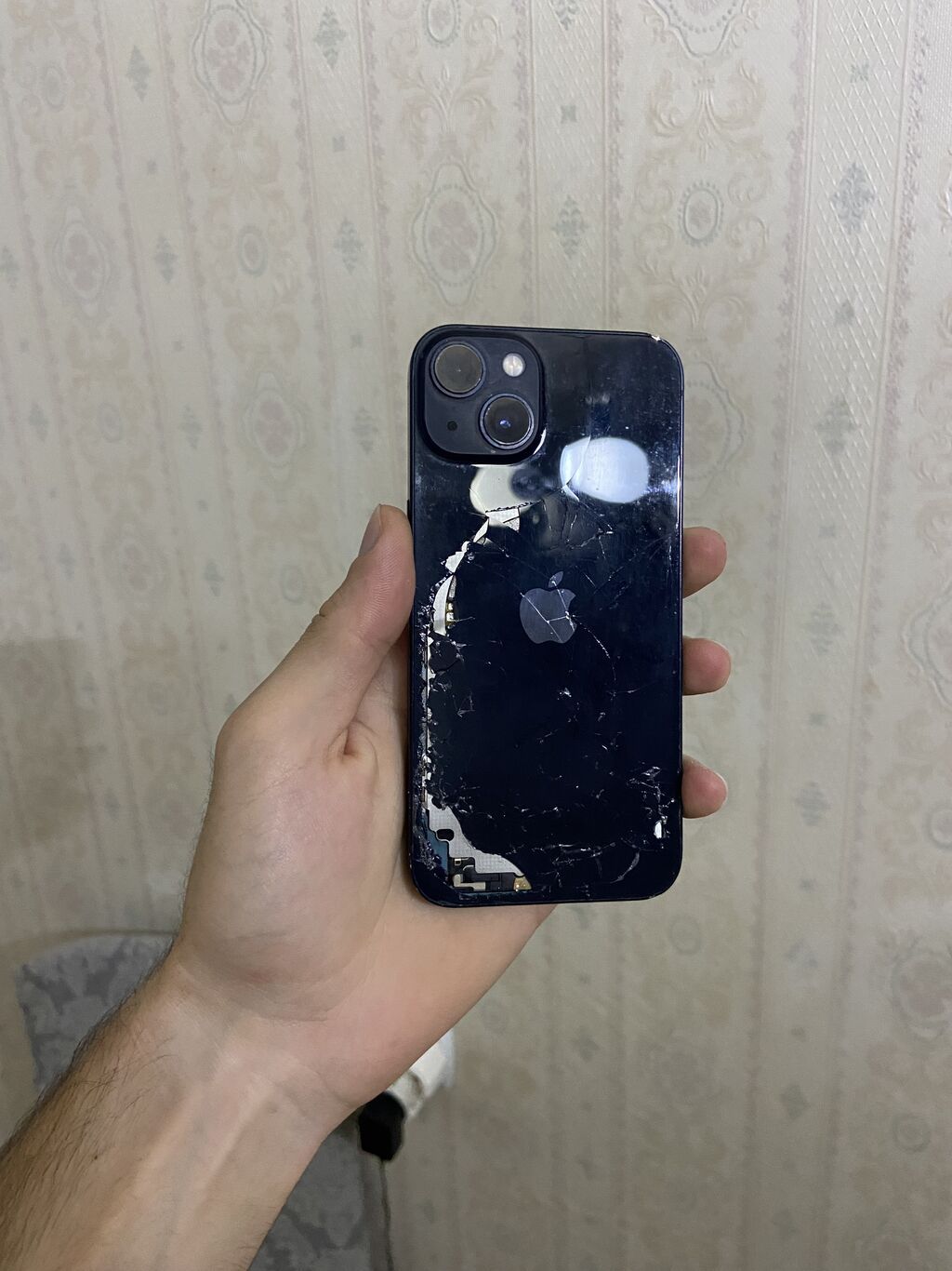 IPhone 13, 128 GB, Göy, Qırıq — Apple iPhone, Bakı (4)