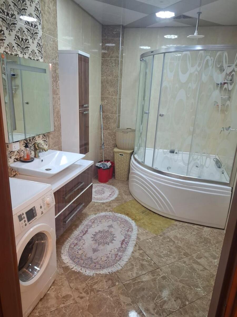 İcarəyə verilir 3 otaqlı yeni tikili 120 m² — Mənzil, Bakı (11)