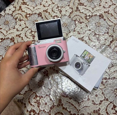 LK-007 rəqəmsal fotoaparat - Rəng: çəhrayı-gümüş tonlu korpus — Bakı