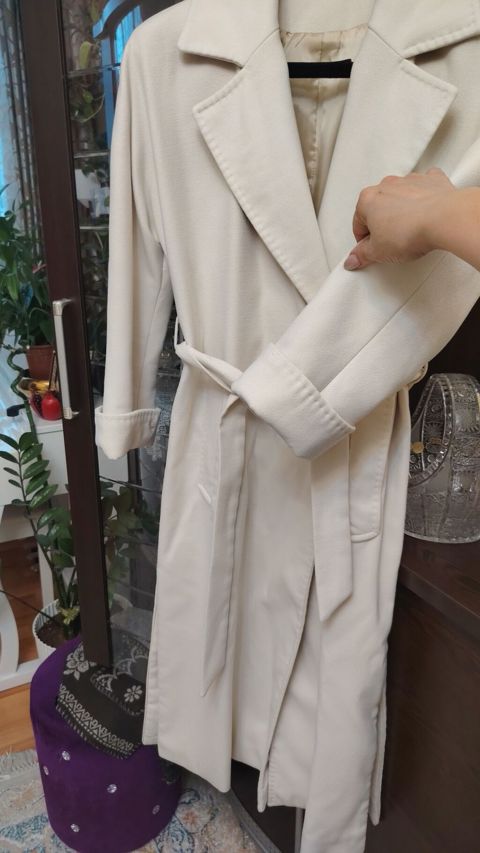 Dolce Bella qadın paltosu 1 movsum geyinilib - Rəng: açıq krem/ivori — 150 ₼ · Bakı · Palto Dolce Bella qadın paltosu 1 movsum geyinilib - Rəng: açıq krem/ivori — Bakı