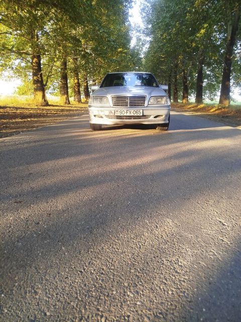 Mercedes C 200, 2.0 L, 1997 il, 399 000 km — Gəncə