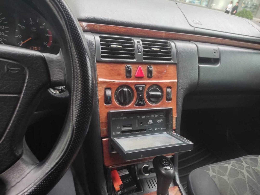 Mercedes E 220, 1999 il 90-OJ-518 — Avtomobillər, Bakı (5)