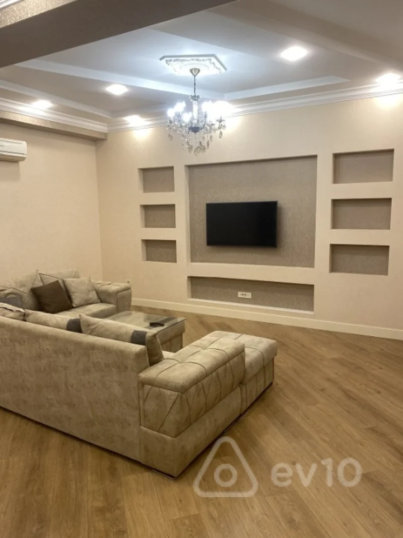 3 otaqlı mənzil, 146 m², Mərkəzi Bulvar küçəsi — kirayə — 1 500 ₼ · Bakı · Mənzil 3 otaqlı mənzil, 146 m², Mərkəzi Bulvar küçəsi — kirayə — Bakı