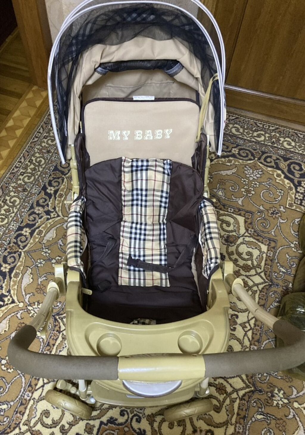 Uşaq arabası – “MY Baby” yazılı, bej-qəhvəyi rəng palitrası və dama — Arabalalar, Bakı (5)