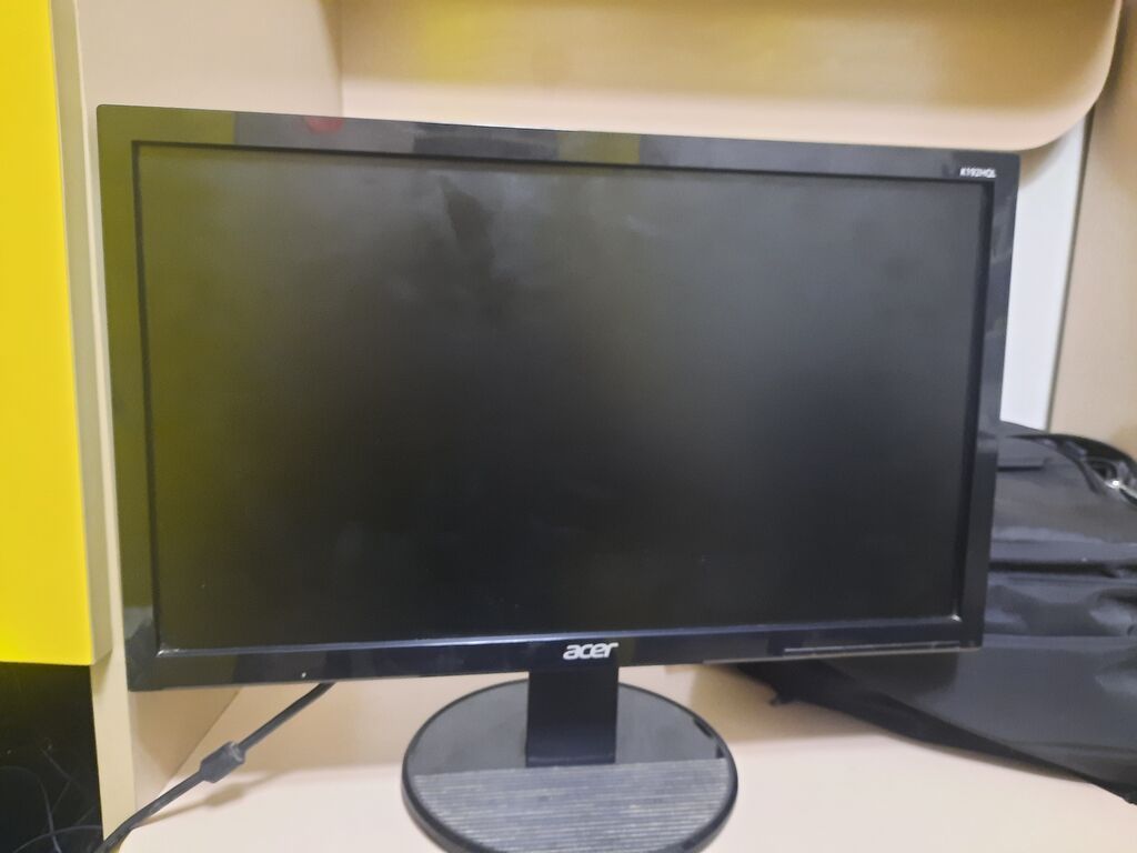 Acer monitor təzə 1 həftə heç işlenilmədi — Monitorlər, Bakı