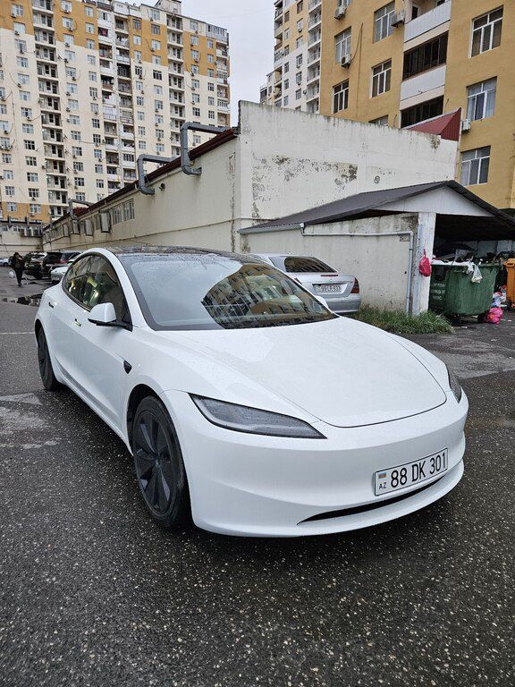 Tesla Model 3, 82 kWh, 2024 il, 18 000 km 88-DK-301 — Avtomobillər, Bakı (5)