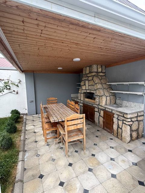 Satılır 4 otaqlı həyət evi/bağ evi 120 m² — 245 000 ₼ · Bakı · Ev, villa Satılır 4 otaqlı həyət evi/bağ evi 120 m² — Bakı