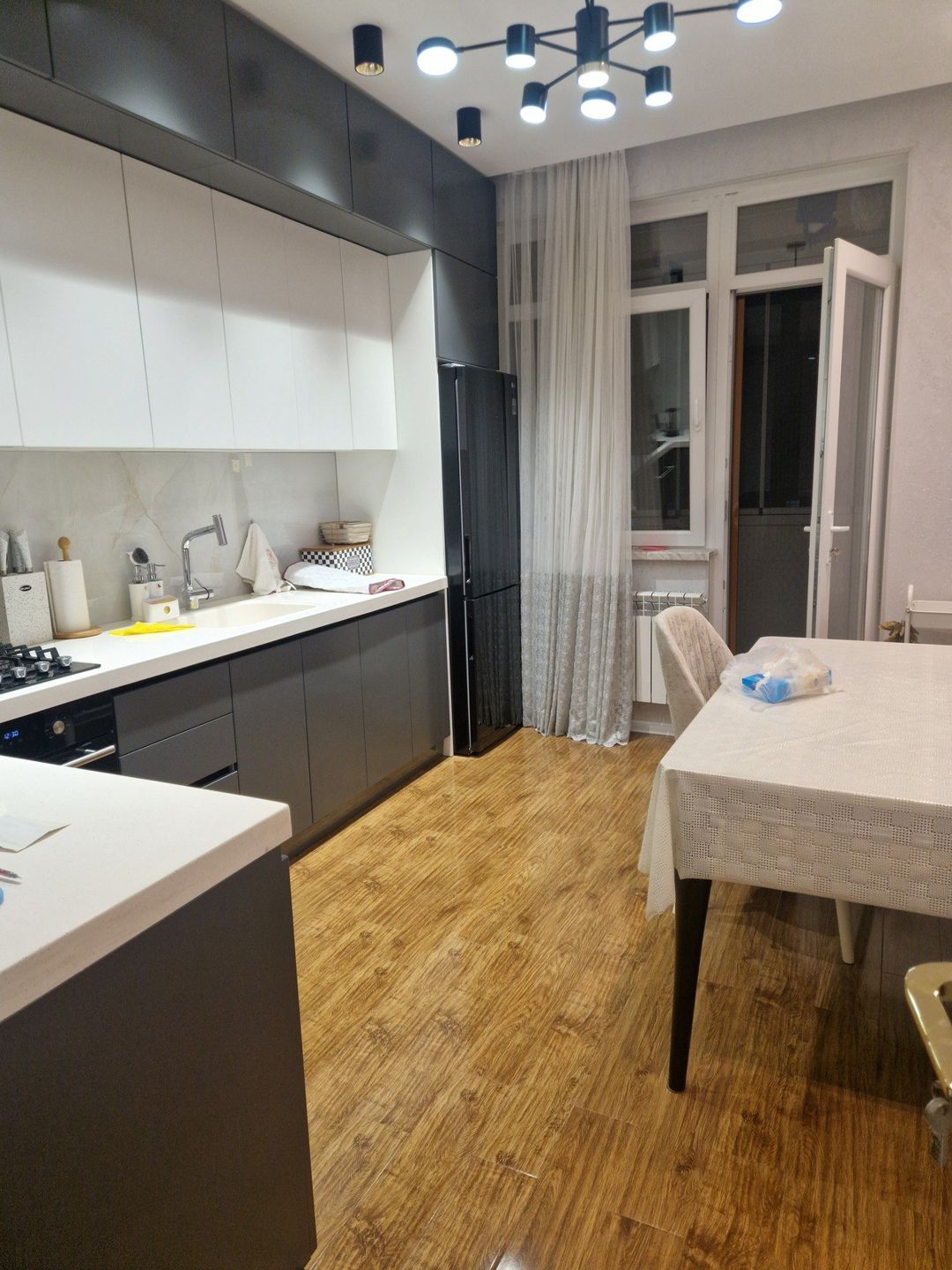 İcarəyə verilir 3 otaqlı yeni tikili 100 m² — Mənzil, Bakı (2)