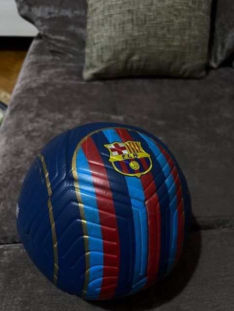 FC Barcelona temalı futbol topu fifa ciddi alicilar narahat etsin — Bakı