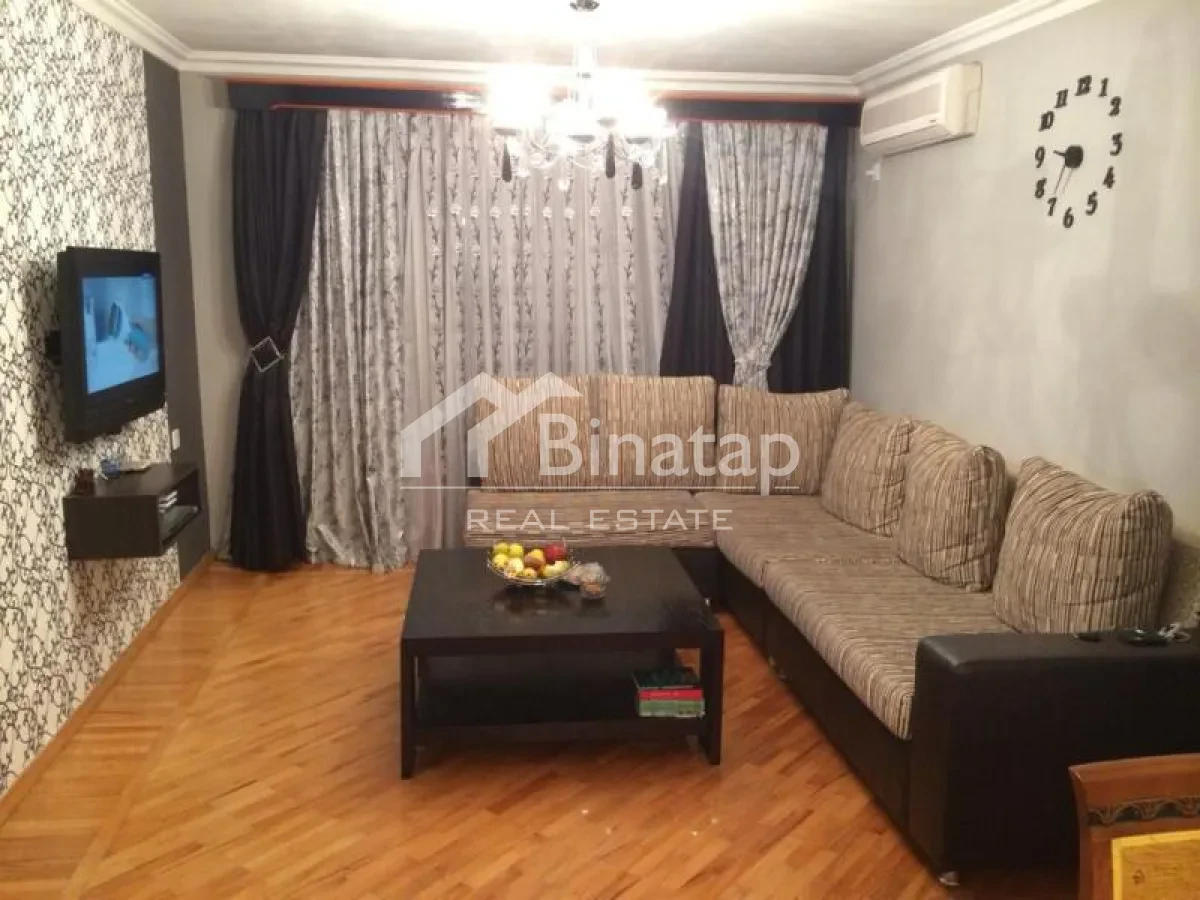 Satılır 4 otaqlı köhnə tikili 93 m², Gənclik metrosu, Nərimanov rayonu — Mənzil, Bakı (2)