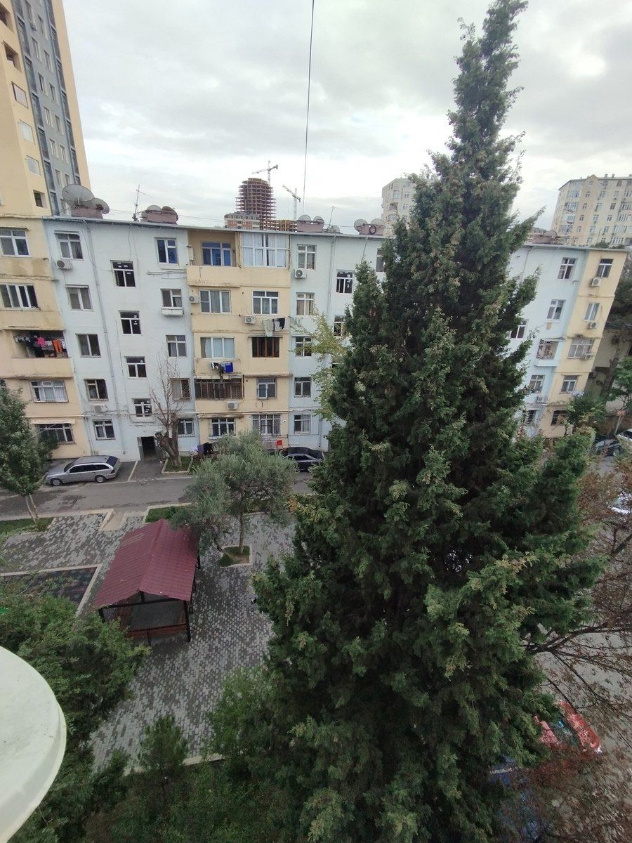 Satılır 1 otaqlı köhnə tikili 37 m² — Mənzil, Bakı (6)