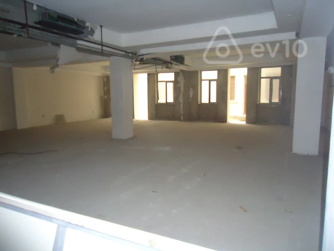 Obyekt, 254 m², 8 noyabr k 23 — kirayə — 750 ₼ · Bakı · Əmlak Obyekt, 254 m², 8 noyabr k 23 — kirayə — Bakı