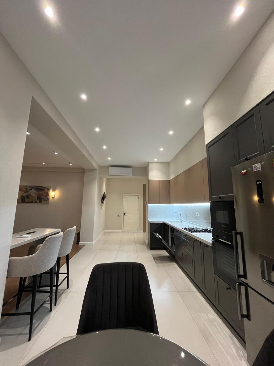 İcarəyə verilir 4 otaqlı yeni tikili 180 m² — Mənzil, Bakı (9)