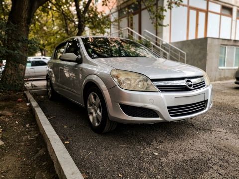 Opel Astra, 1.3 L, 2007 il, 365 000 km — 6 300 ₼ · Bakı · Avtomobillər Opel Astra, 1.3 L, 2007 il, 365 000 km — Bakı
